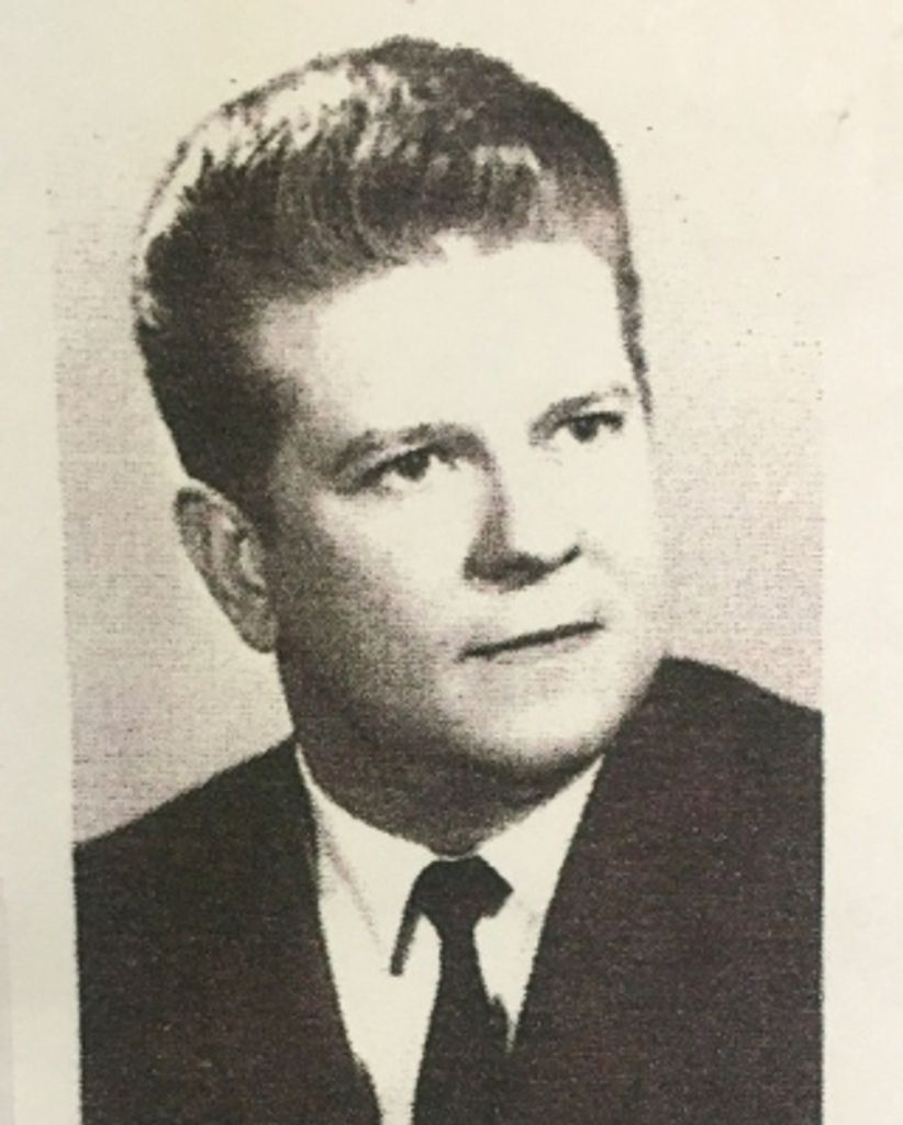 Mr Richard F. Francis Profile Photo