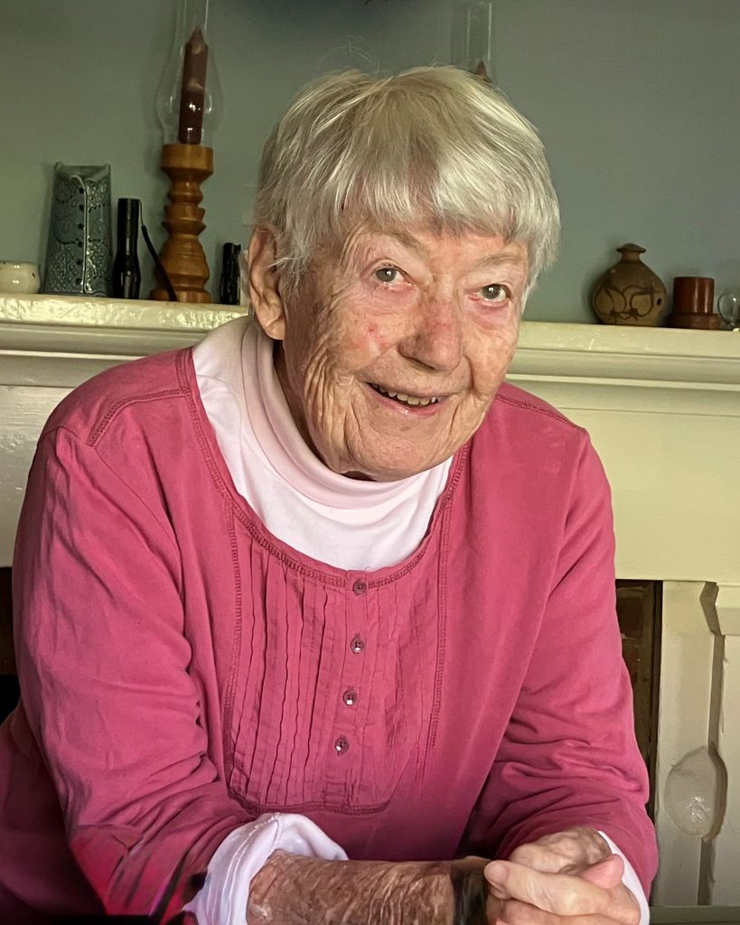 Sara Joan Trathen Profile Photo