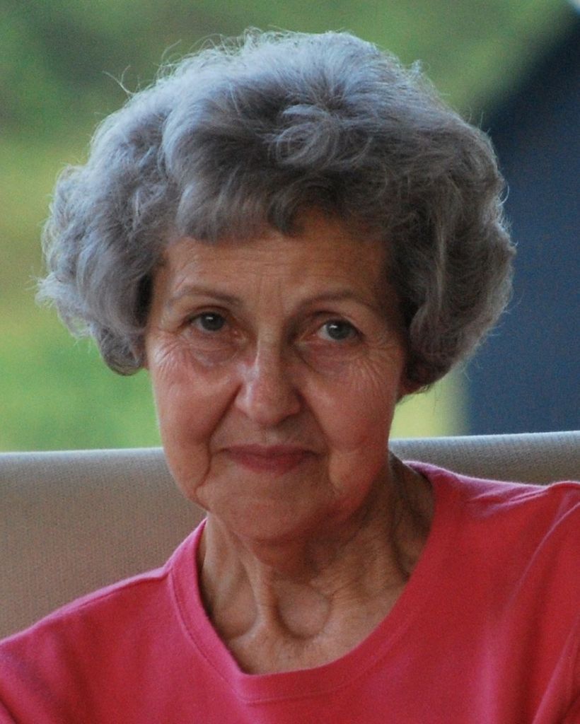 Linda Lou Householder