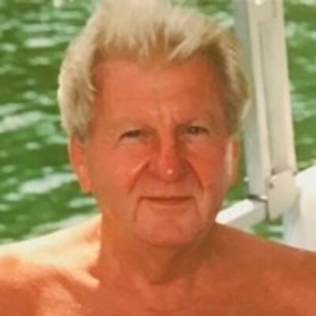 Harry "Whitey" Niedzwecki