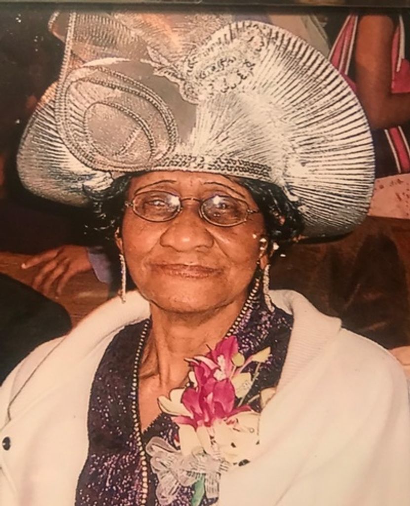 Sadie Burgess Pierre Profile Photo