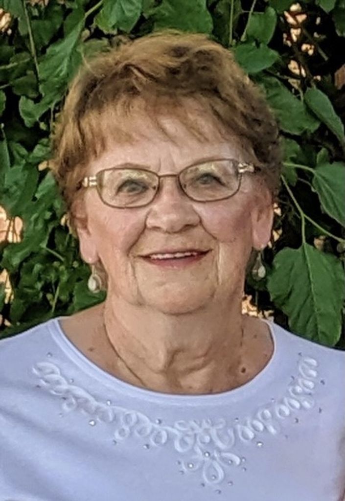Carolynn Ruth Snow