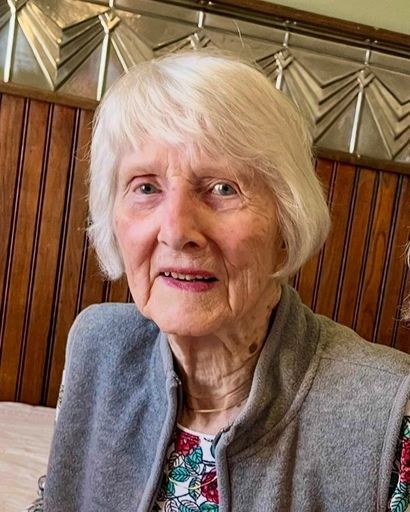 Mary Elizabeth Lewis's obituary image