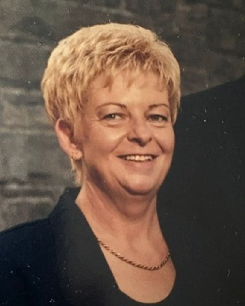 Shari Lynne Stampfler