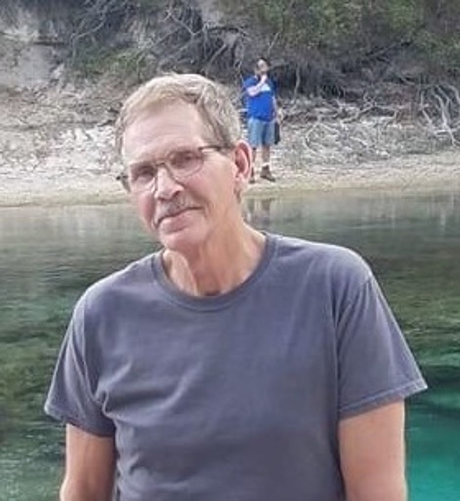 Robert Moulton Profile Photo