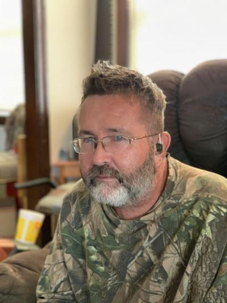 Tom Russell Profile Photo