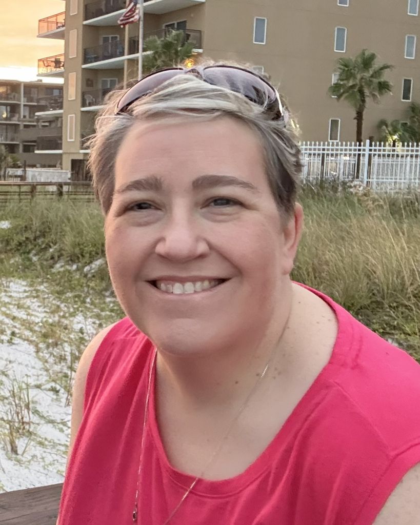 Lindsey Pflueger Profile Photo
