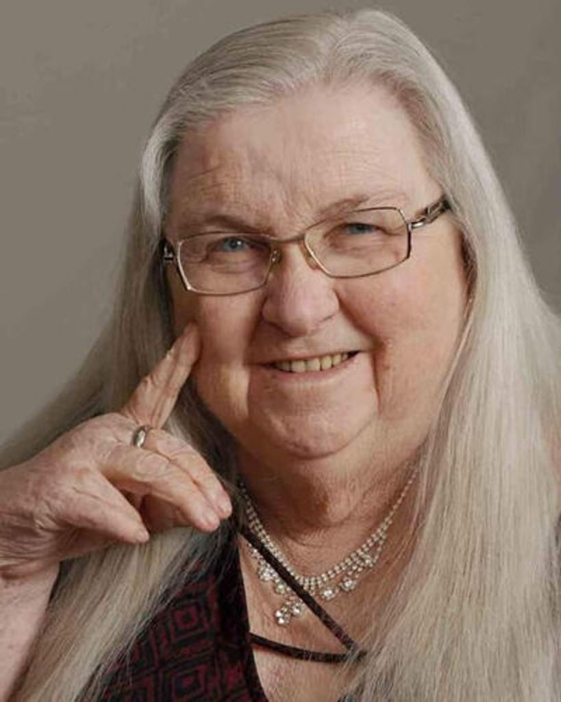Eva Carson Profile Photo