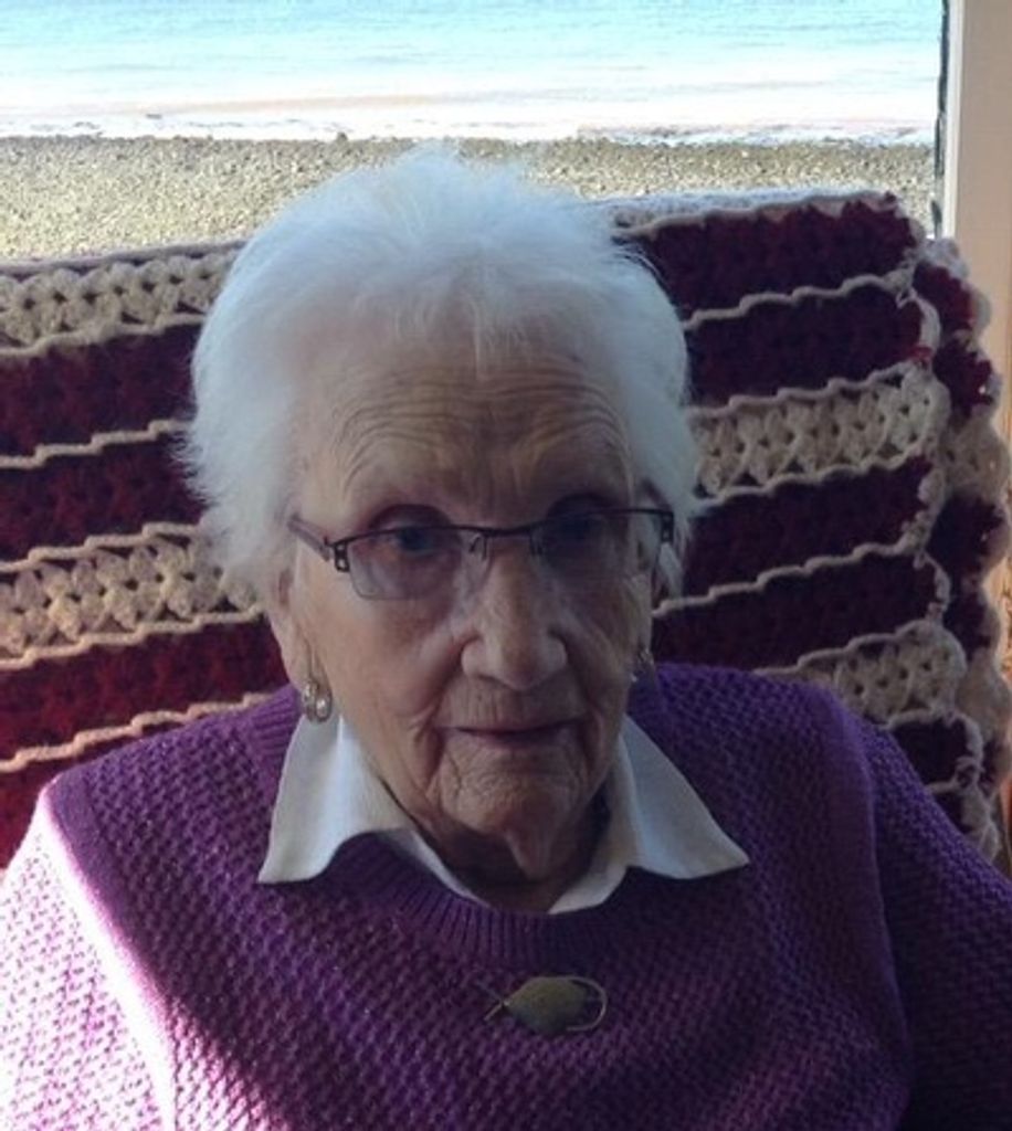 Vivian Bernice Bezanson
