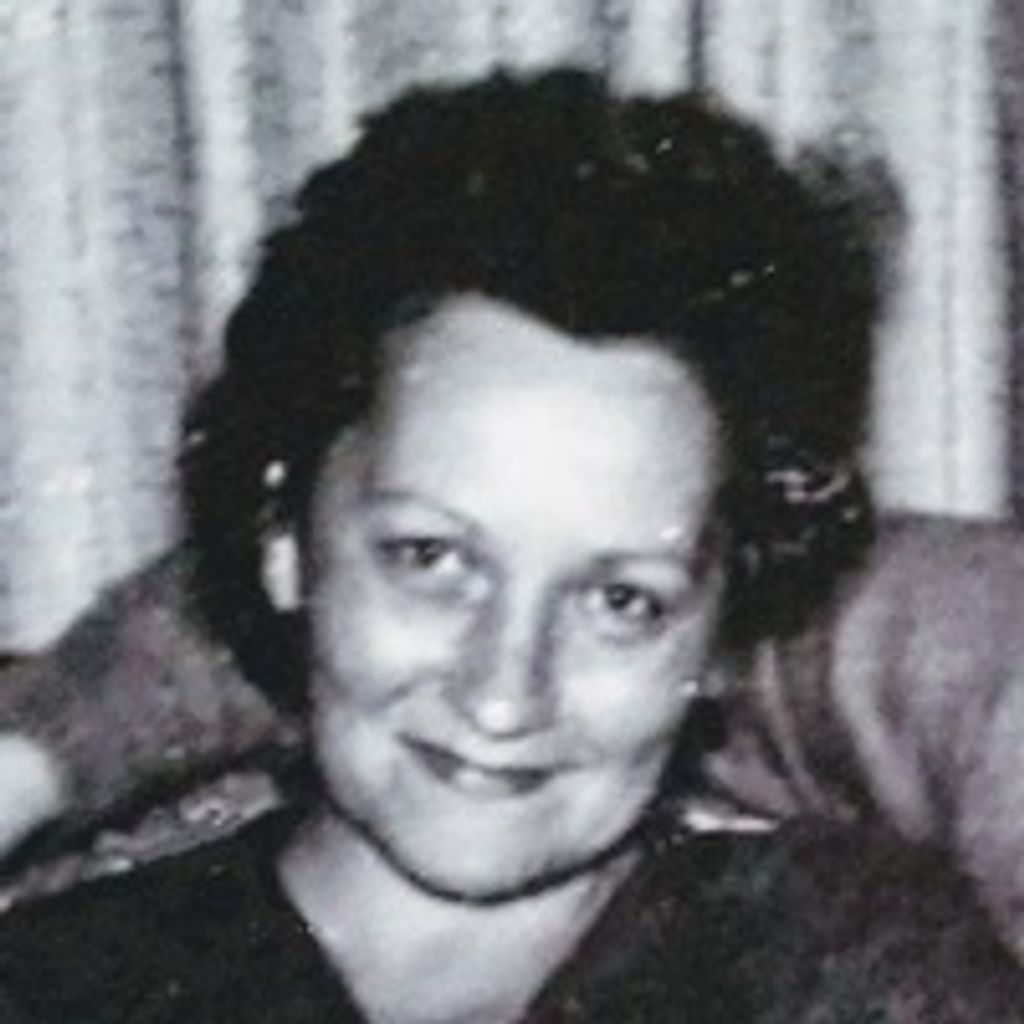 Ellen  Mae Holstrom