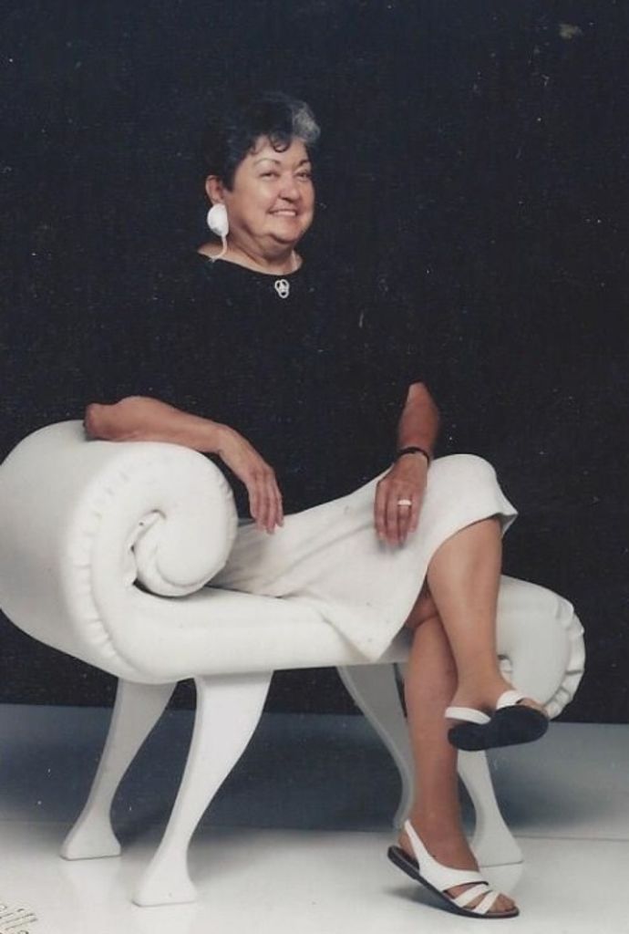 Lois Weiss