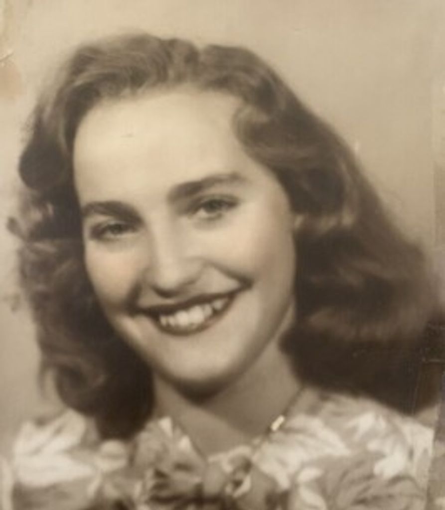 Lucy Curtis Profile Photo