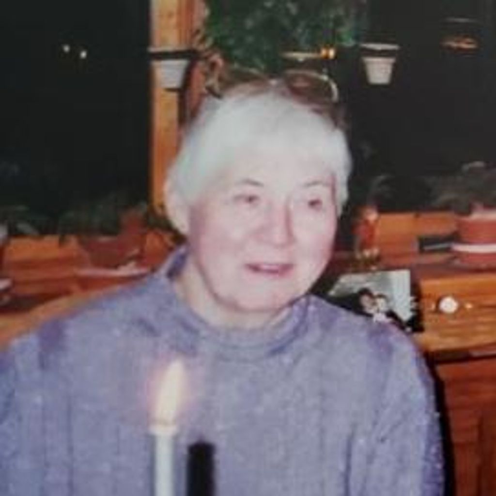Karen  Olson