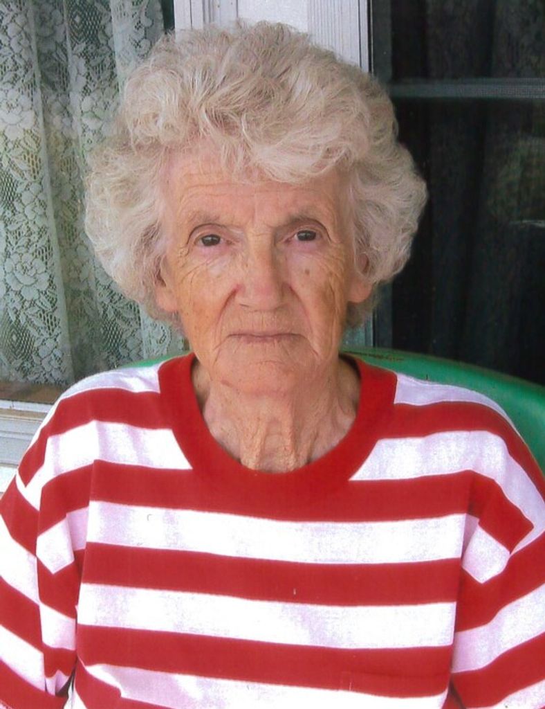 Ella (Spears)  Severe Profile Photo