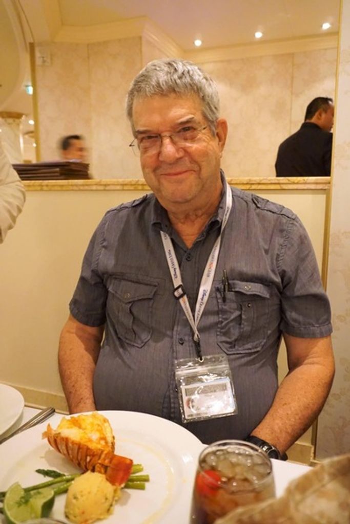 Larry Earon Carico Profile Photo