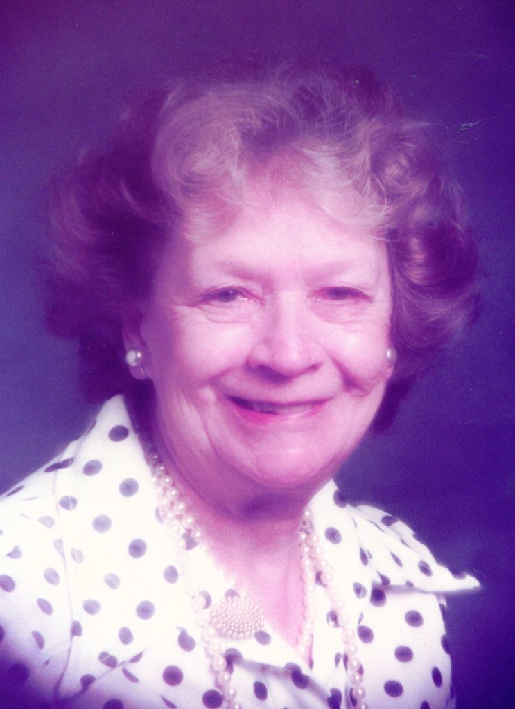 Elizabeth Johnson Profile Photo