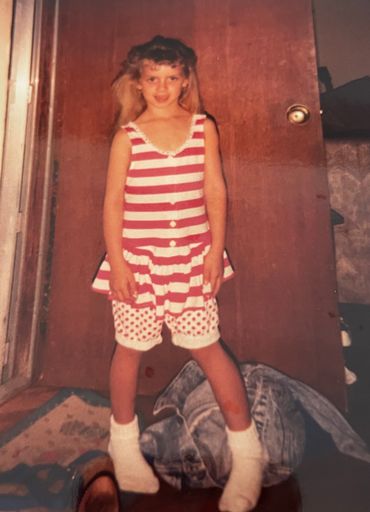 Samantha Coor photo gallery thumbnail 35 of 204