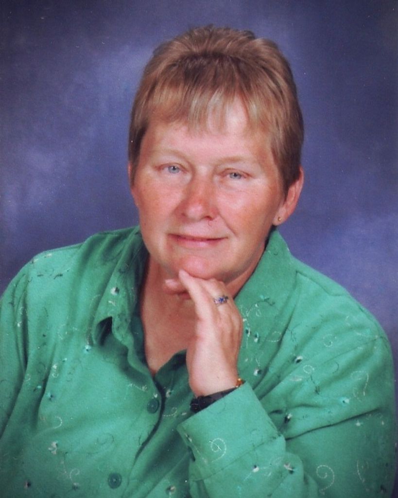 Leah M. Wavrunek Profile Photo