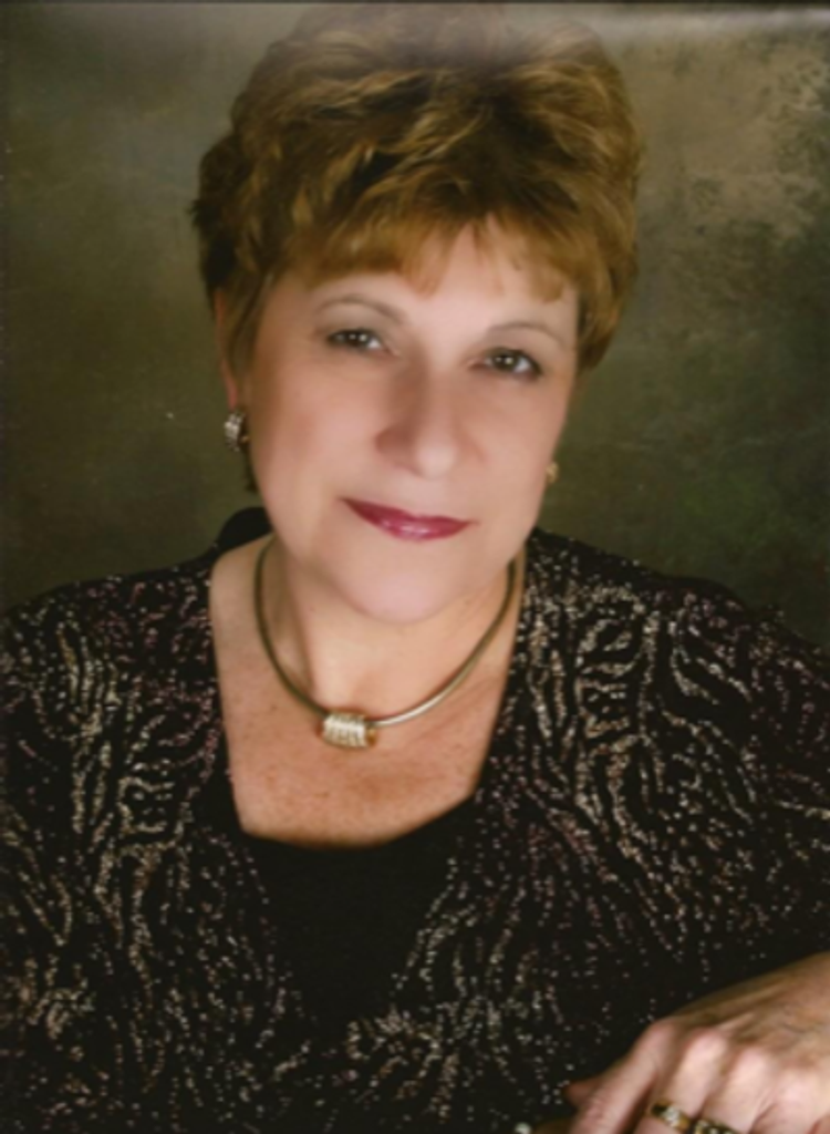 Linda (Lorch) Kaczrowski Profile Photo