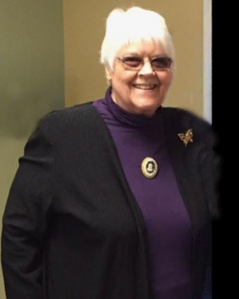 Elizabeth W. Landes Profile Photo