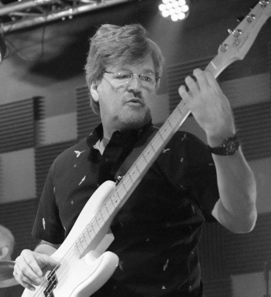 Robert Jeffrey "Jeff" Elmer