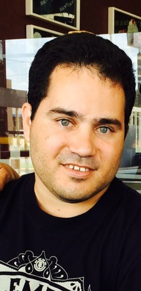 Carlos George Bello