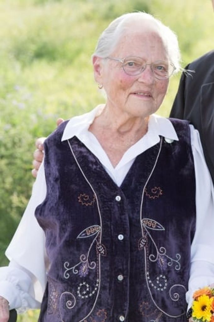 Audrey M Weitzel