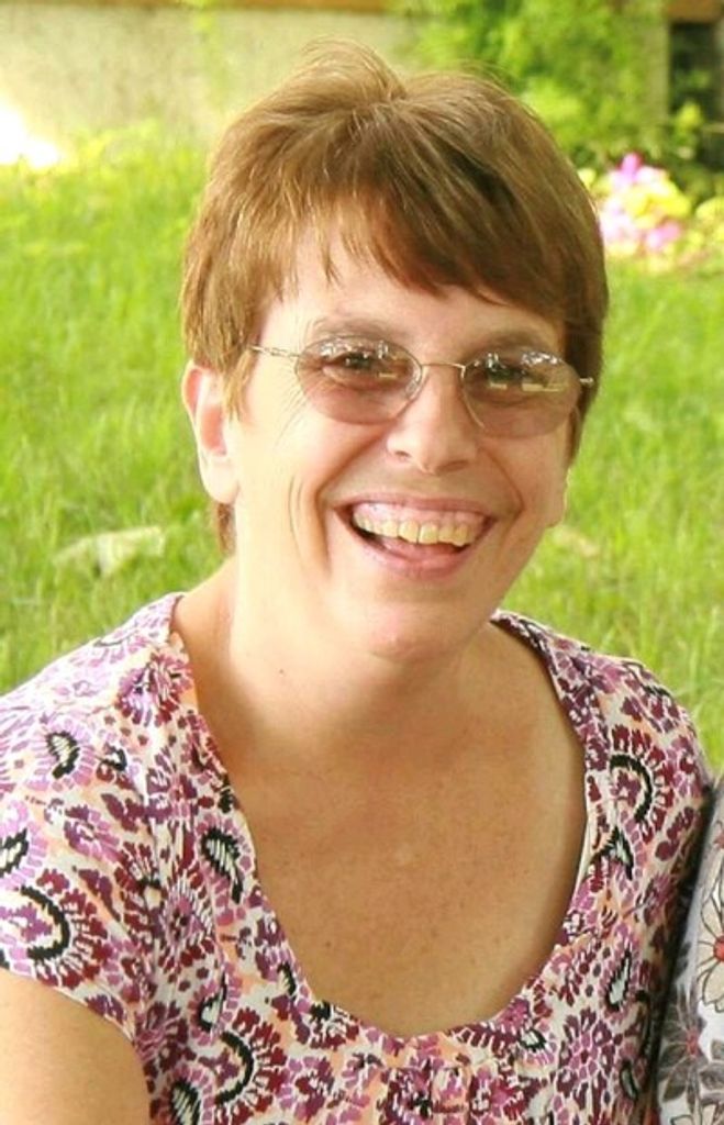 Lucinda "Cindy" Cameron