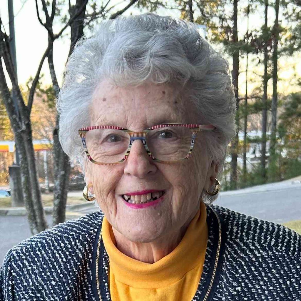 Elizabeth Day Profile Photo