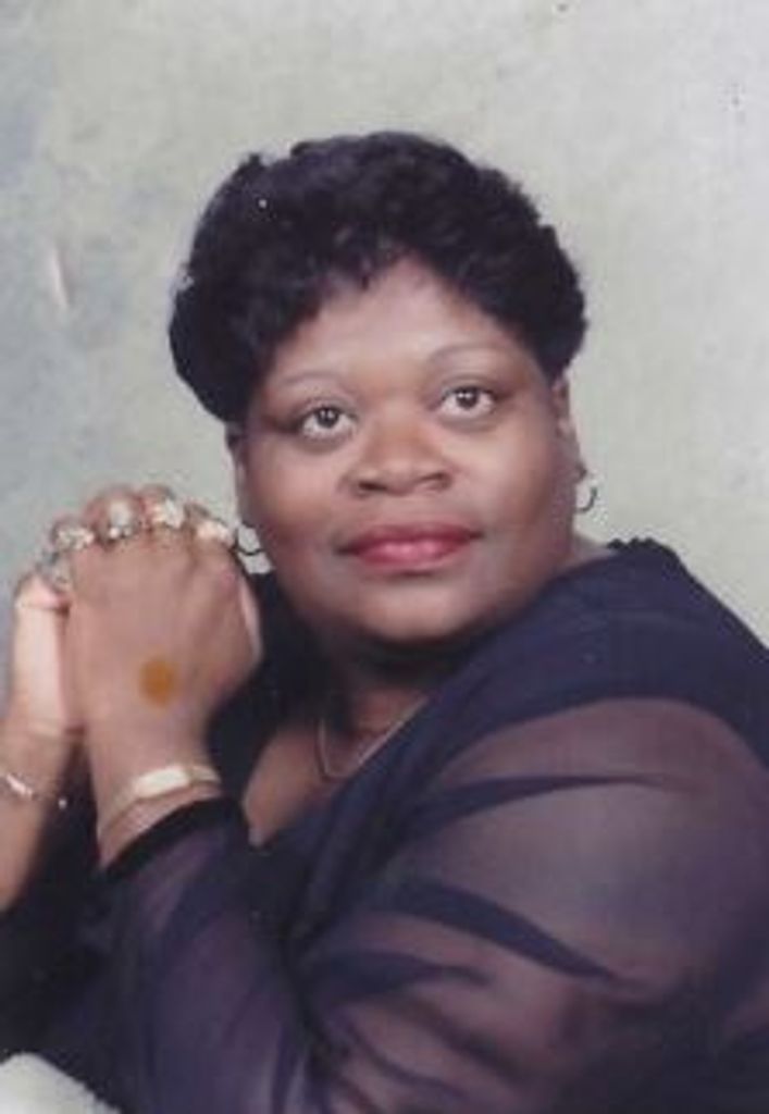 Gloria Winn Lewis