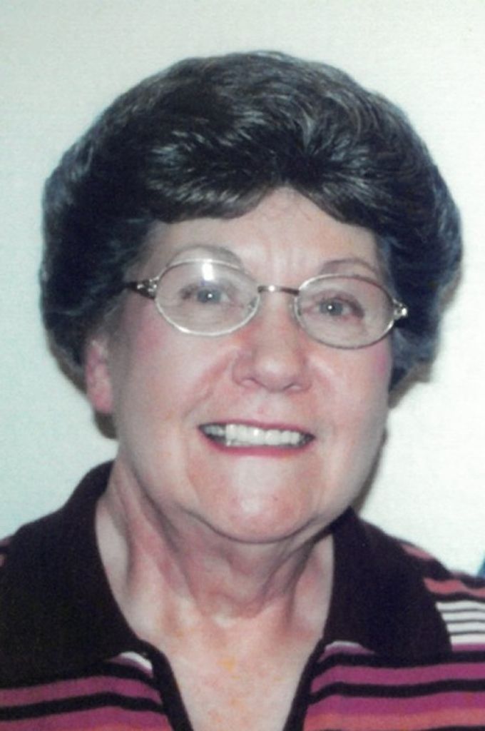 Lola Fay Pavloff Profile Photo