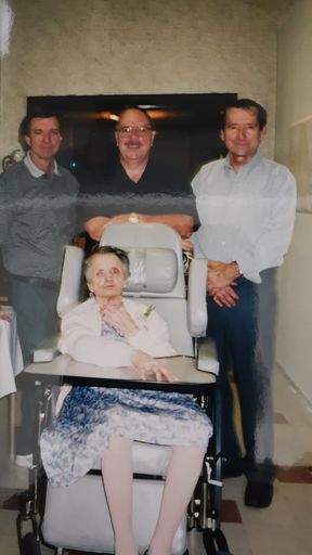 Marion (Thorne)  Macdonald photo gallery thumbnail 15 of 31