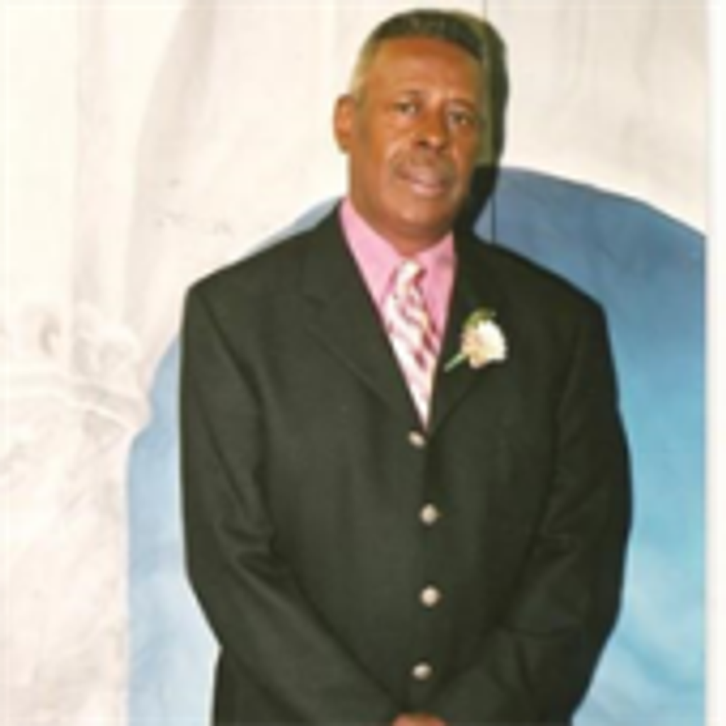 Larry  Antonio Underwood