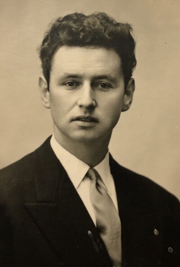 Walter Schoenbachler Profile Photo