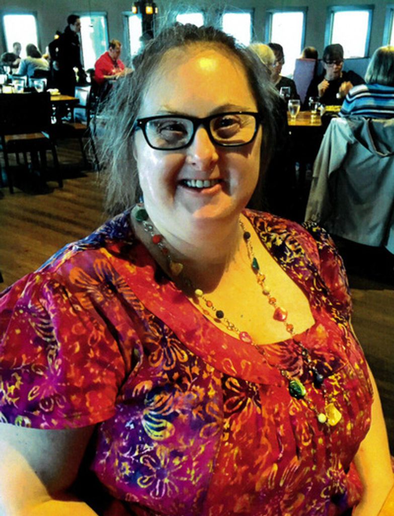 Lisa Eve Andrews Profile Photo