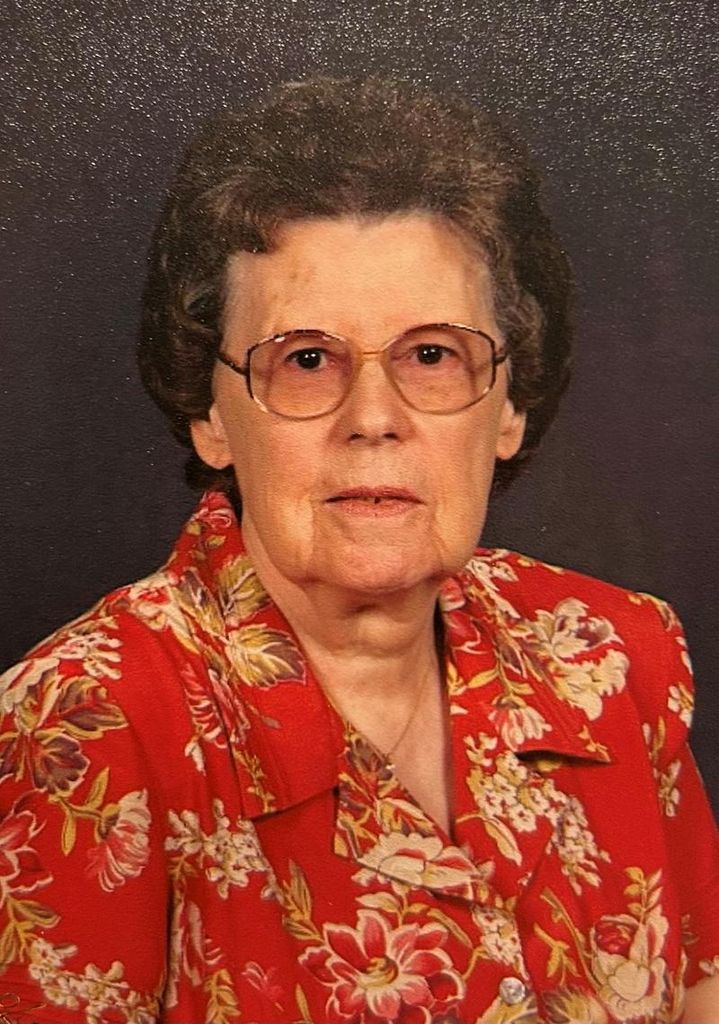 Laura Lue Booth Profile Photo