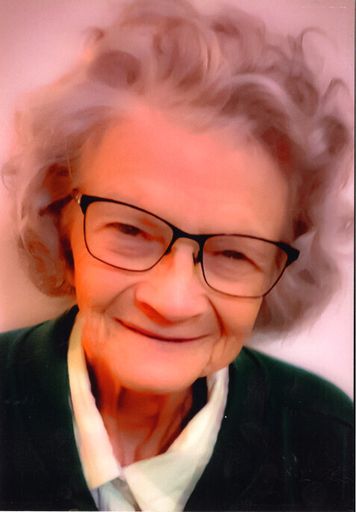 Carole Hightower photo gallery thumbnail 1 of 1