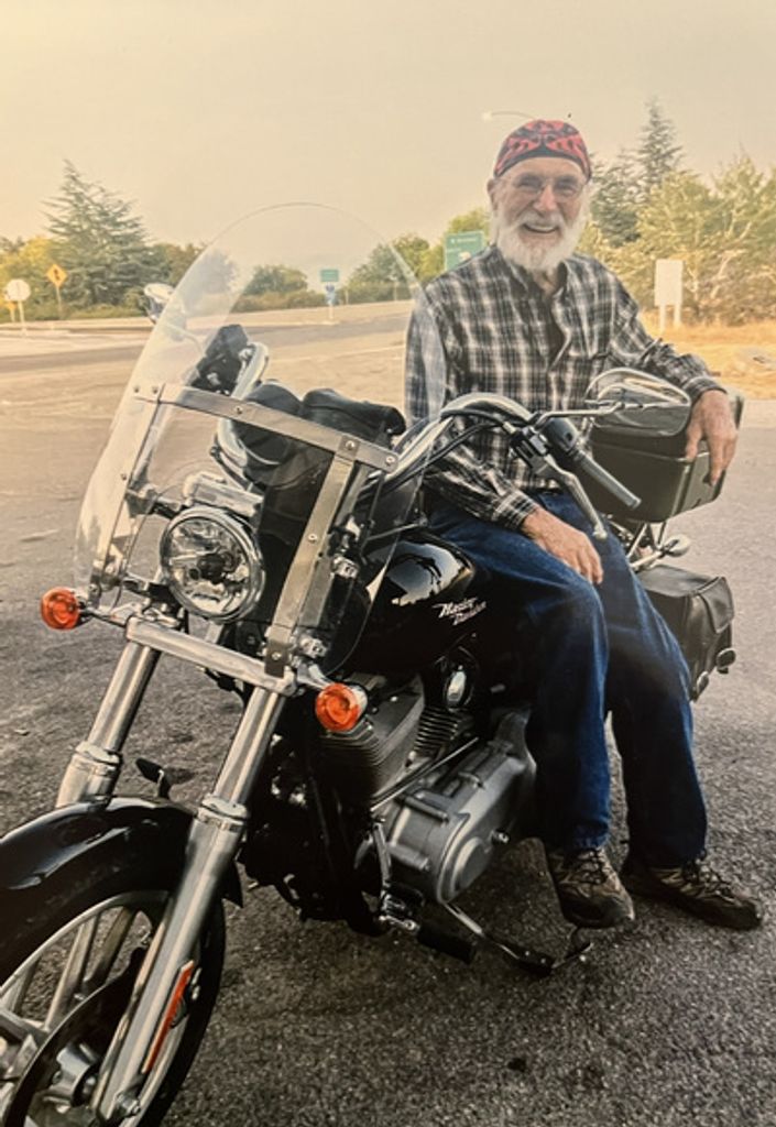 Thomas William Field Profile Photo