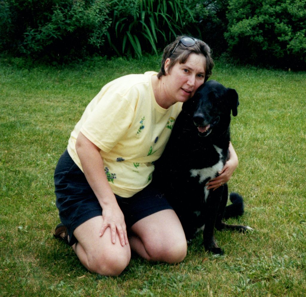 Joanne Hewett Profile Photo