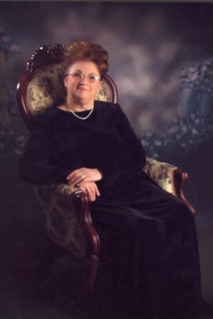 Mrs. Vera Casanova Newton Profile Photo