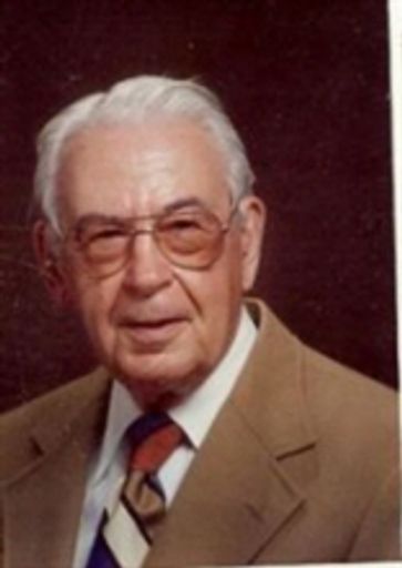 Ernest W Pyfer photo gallery thumbnail 1 of 2