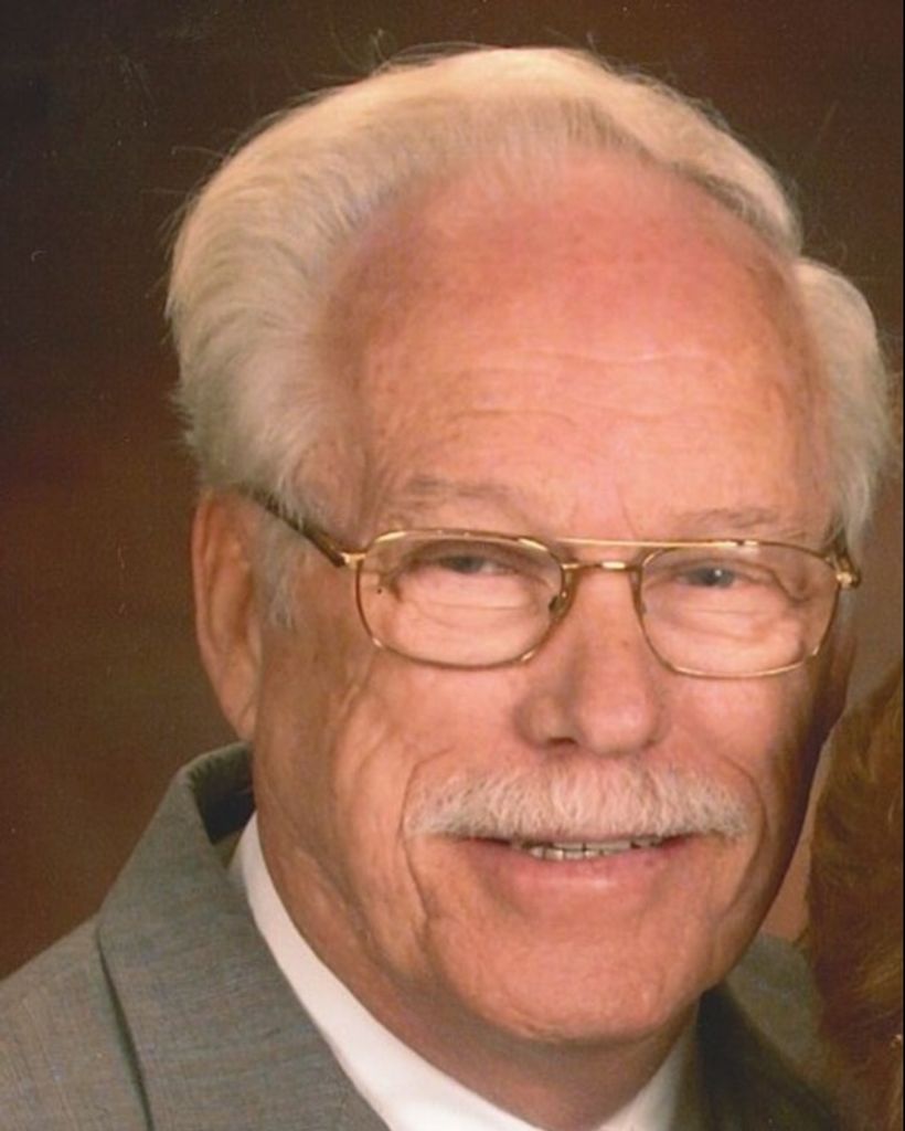 Hollis Keith