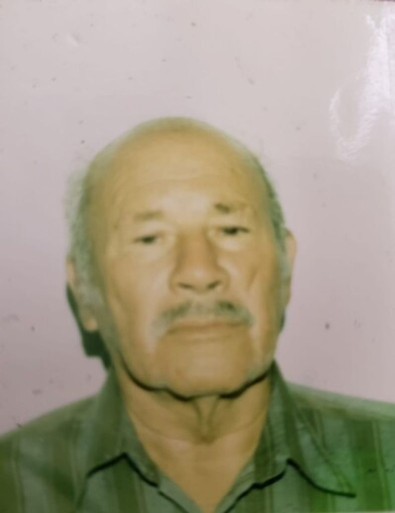 Carmelo Rivas-Flores