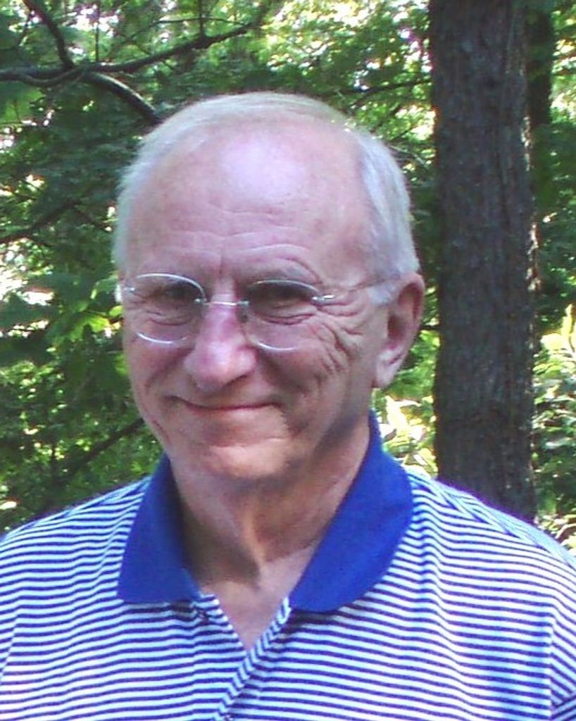 Bruce Hamilton Moore Profile Photo