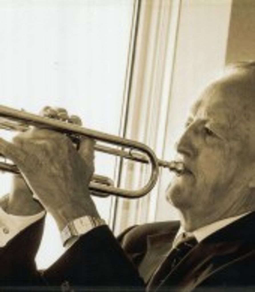 Linwood Dunn Warwick Profile Photo