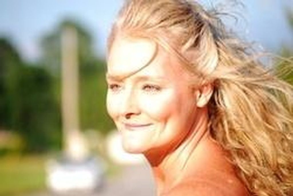 Stacee L Riddle