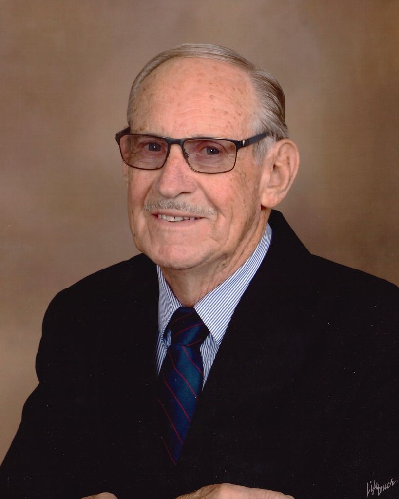 Robert Grey Parker Profile Photo