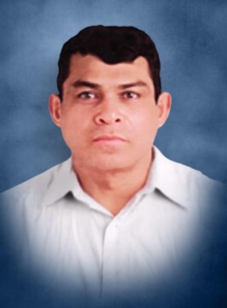 Miguel Flores Profile Photo