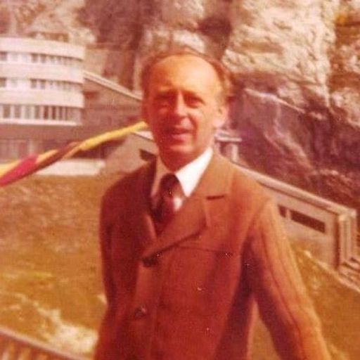 Arpad Pinter Profile Photo
