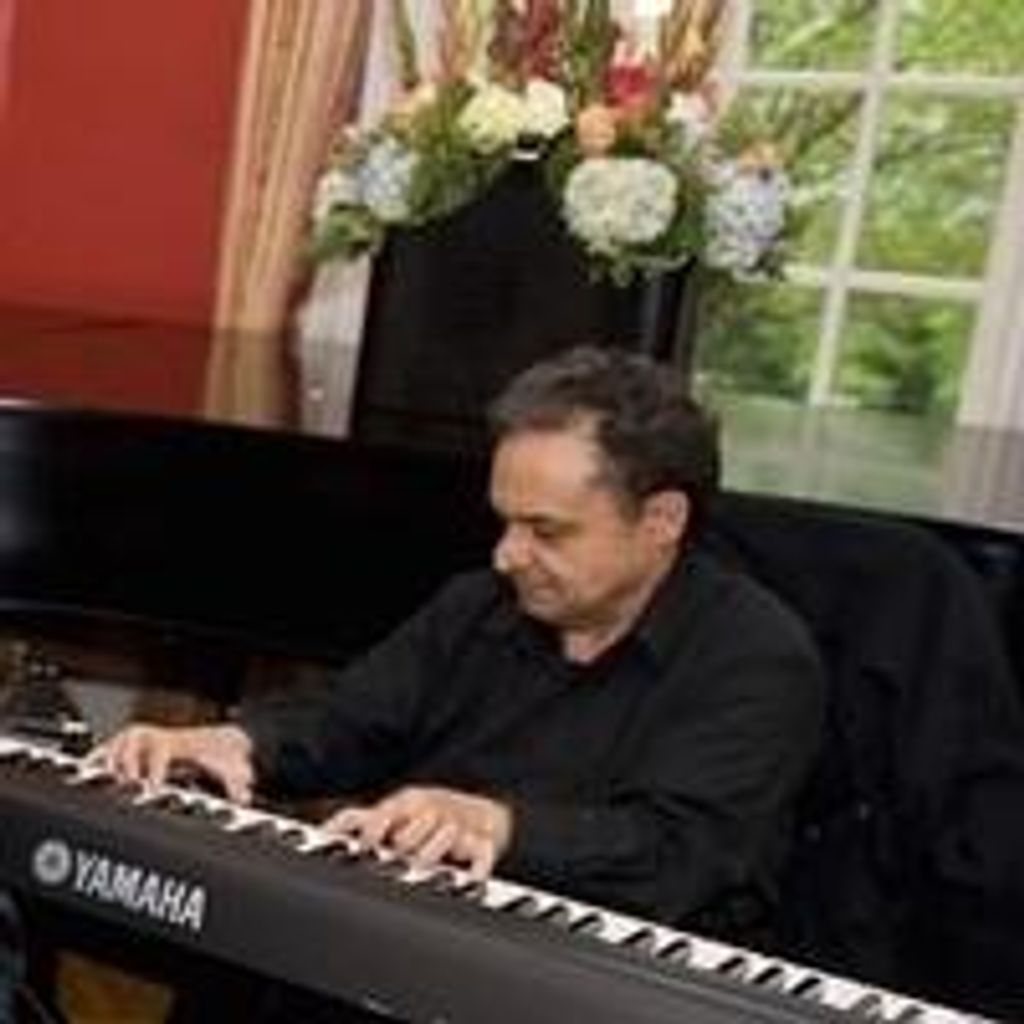 Angel Macias Profile Photo